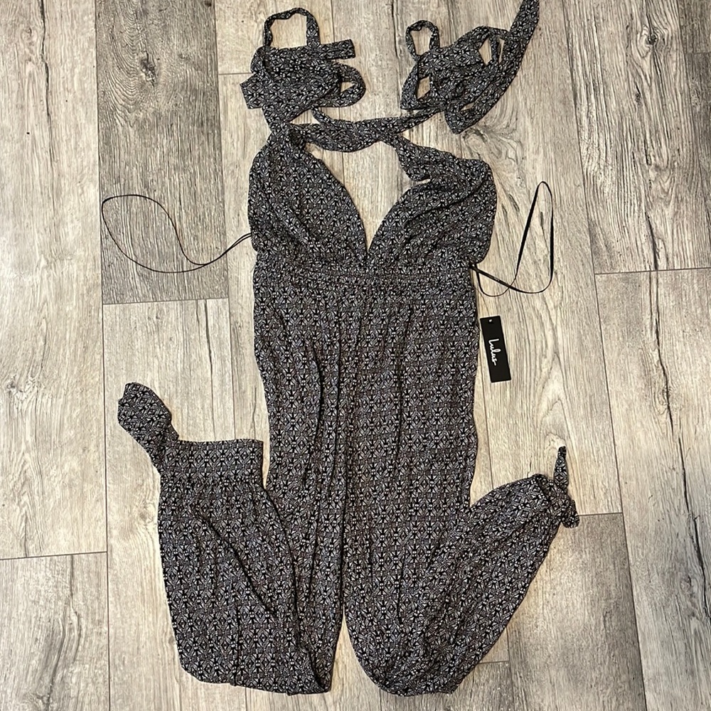 Lulus jumpsuit